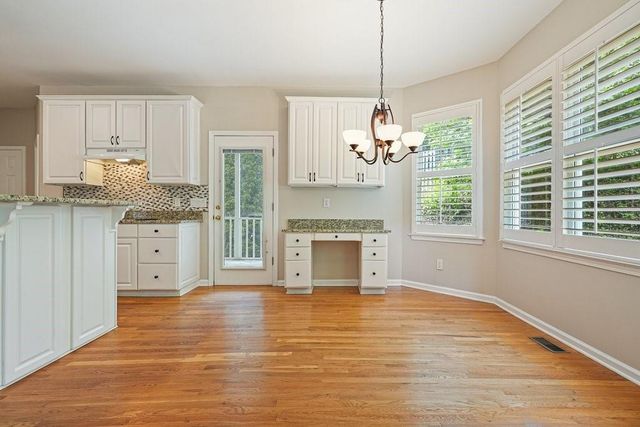 8033 Ridge Valley, Woodstock, GA 30189