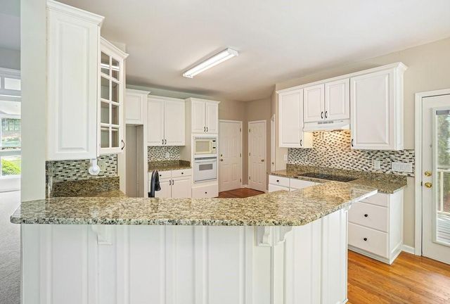 8033 Ridge Valley, Woodstock, GA 30189