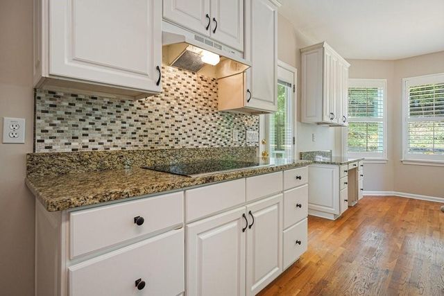8033 Ridge Valley, Woodstock, GA 30189