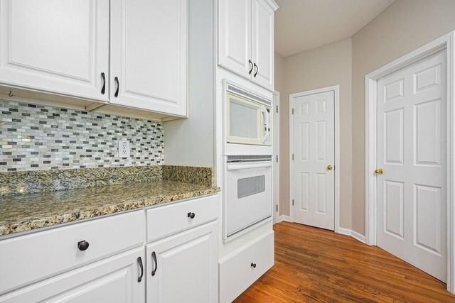 8033 Ridge Valley, Woodstock, GA 30189