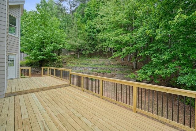 8033 Ridge Valley, Woodstock, GA 30189