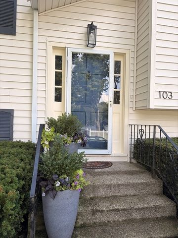 103 Kotlik St, Stoughton, MA 02072