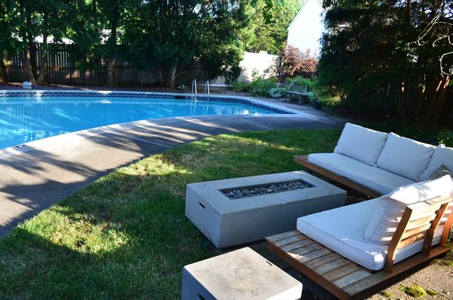 103 Kotlik St, Stoughton, MA 02072