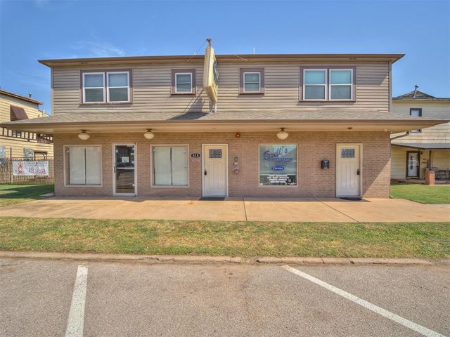 418 W WADE Street, El Reno, OK 73036