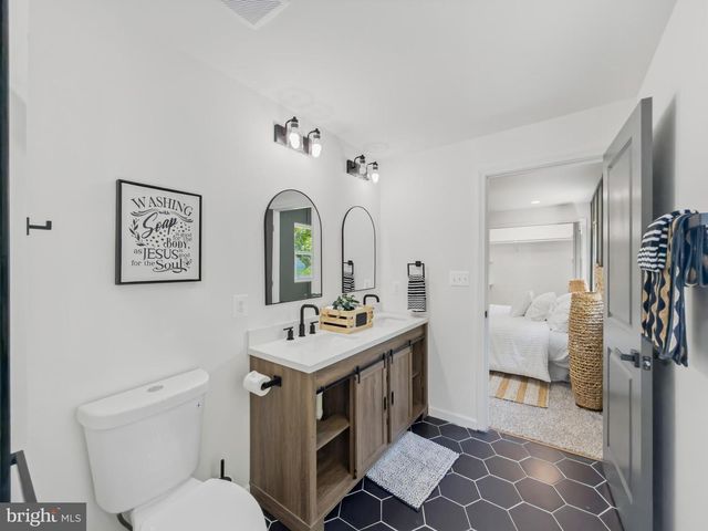 4509 OLIVER ST, Riverdale, MD 20737