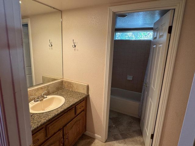 1703 Monte Grosso Drive, Merced, CA 95340