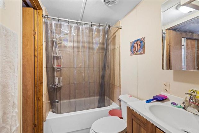 1411 B Democrat ST, Blanco, TX 78606