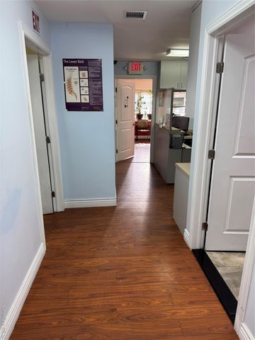 1 Arrowood Lane Lane, Melville, NY 11747