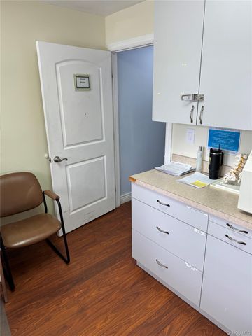 1 Arrowood Lane Lane, Melville, NY 11747