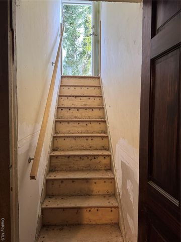 1 Arrowood Lane Lane, Melville, NY 11747