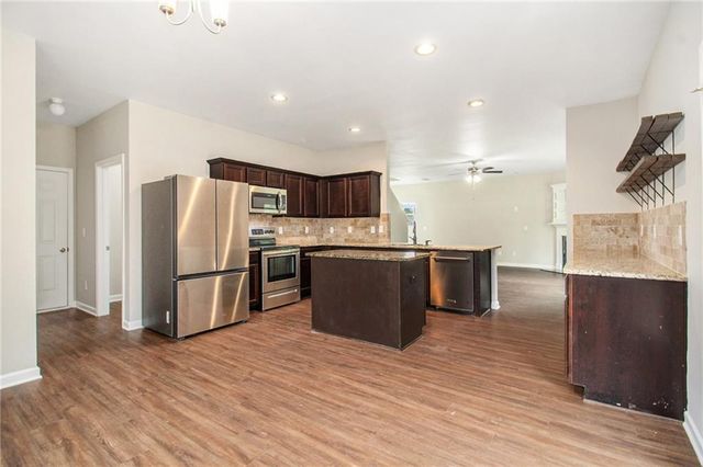 330 Renwick Drive, Senoia, GA 30276