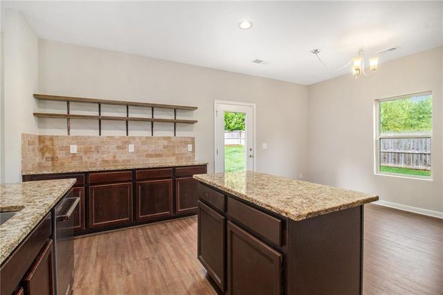 330 Renwick Drive, Senoia, GA 30276
