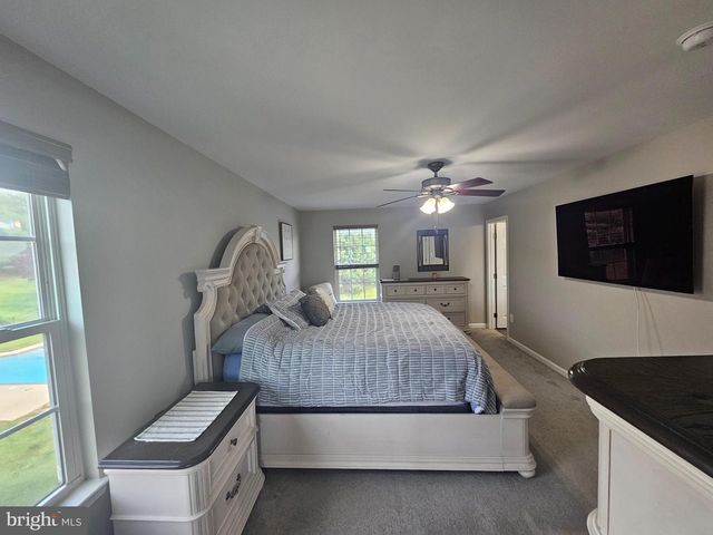 725 LOWER FIELD CIR, Westminster, MD 21158