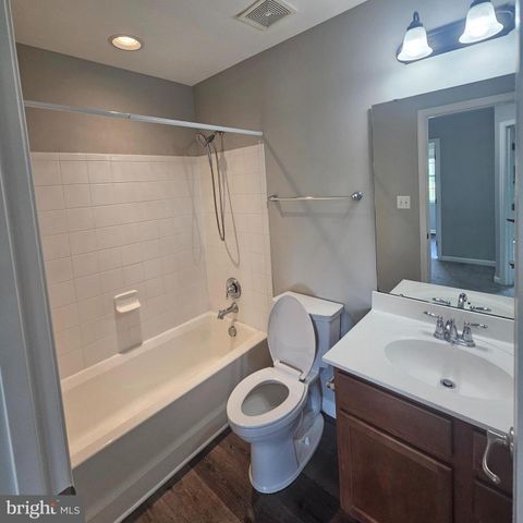 725 LOWER FIELD CIR, Westminster, MD 21158