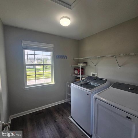 725 LOWER FIELD CIR, Westminster, MD 21158