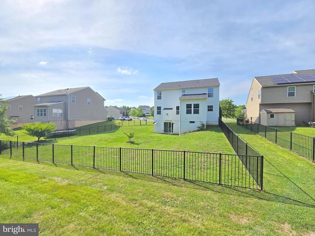725 LOWER FIELD CIR, Westminster, MD 21158