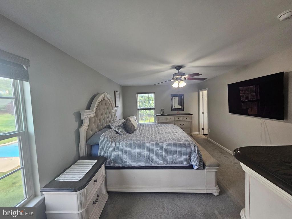 Image 12 of property listing at 725 LOWER FIELD CIR, Westminster, MD 21158