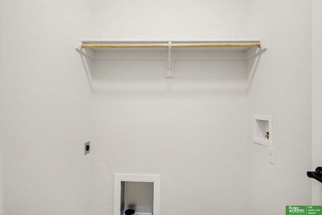 7106 N 79th Court, Omaha, NE 68122