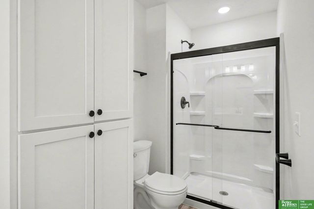 7106 N 79th Court, Omaha, NE 68122