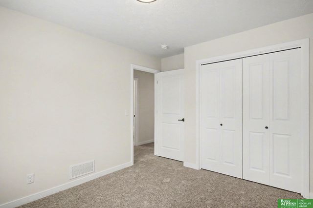 7106 N 79th Court, Omaha, NE 68122