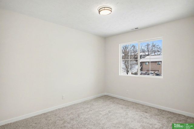 7106 N 79th Court, Omaha, NE 68122