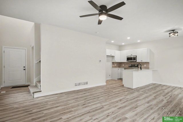 7106 N 79th Court, Omaha, NE 68122