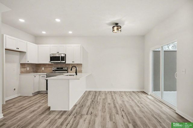 7106 N 79th Court, Omaha, NE 68122