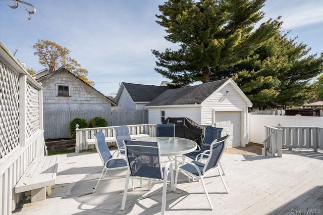 89 Bellevue Avenue, Oceanside, NY 11572