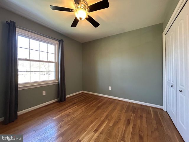 7812 POTTERS MILL CT, Rockville, MD 20855