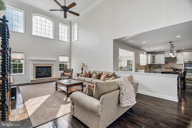 304 SALARNO CT, Mullica Hill, NJ 08062