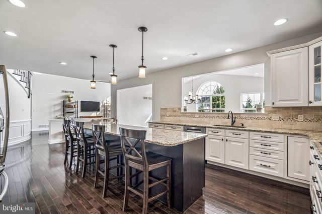304 SALARNO CT, Mullica Hill, NJ 08062