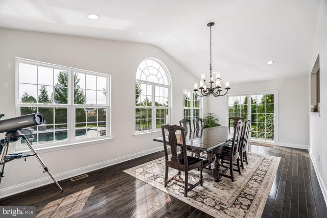 304 SALARNO CT, Mullica Hill, NJ 08062