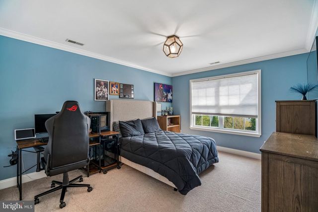 304 SALARNO CT, Mullica Hill, NJ 08062