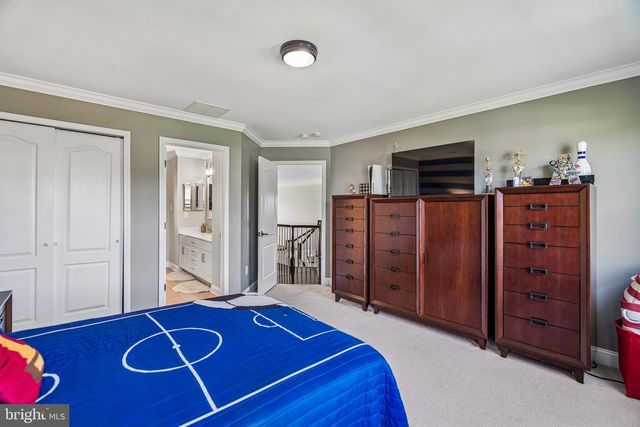 304 SALARNO CT, Mullica Hill, NJ 08062
