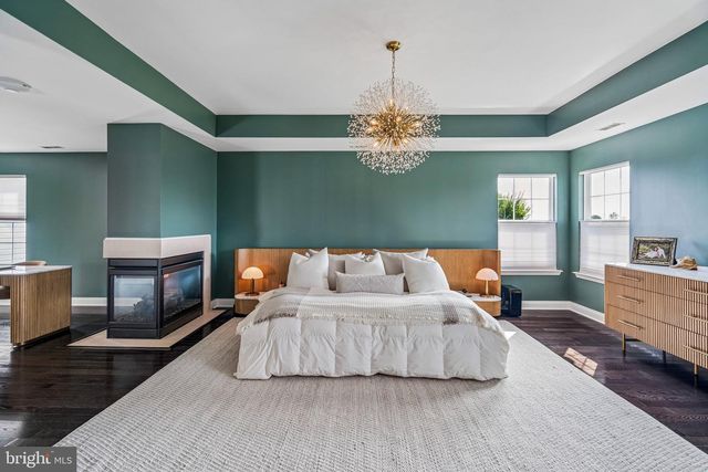 304 SALARNO CT, Mullica Hill, NJ 08062