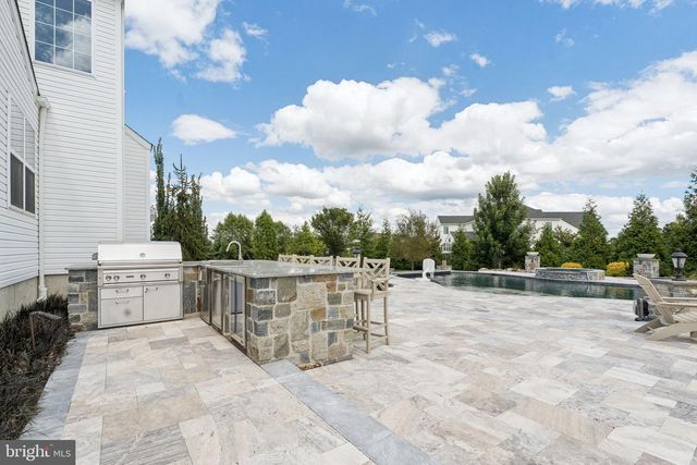 304 SALARNO CT, Mullica Hill, NJ 08062