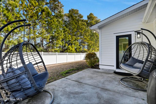 179 Twining Rose Lane, Holly Ridge, NC 28445