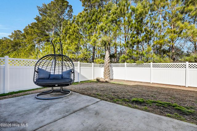 179 Twining Rose Lane, Holly Ridge, NC 28445