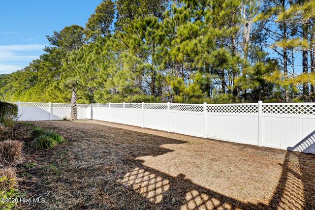 179 Twining Rose Lane, Holly Ridge, NC 28445