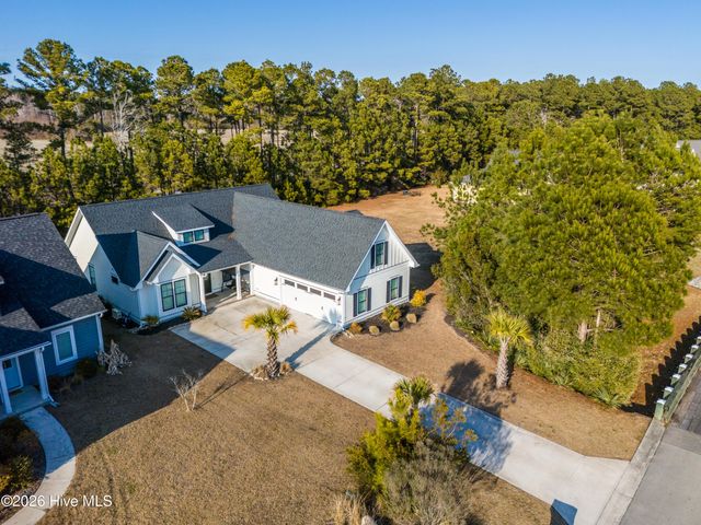 179 Twining Rose Lane, Holly Ridge, NC 28445
