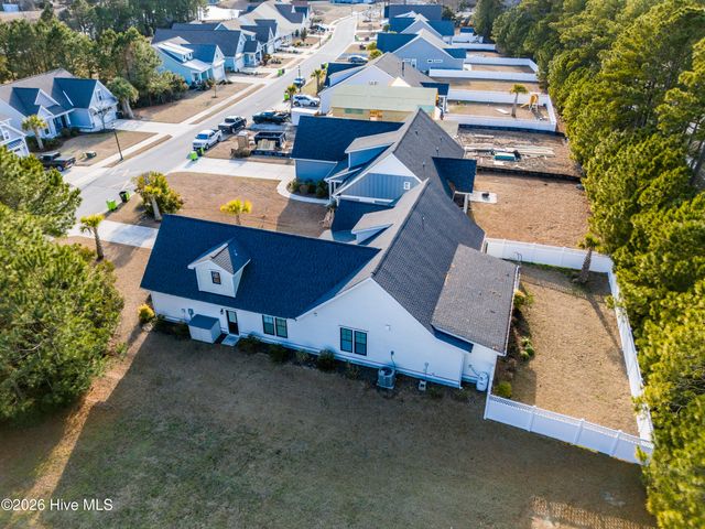 179 Twining Rose Lane, Holly Ridge, NC 28445