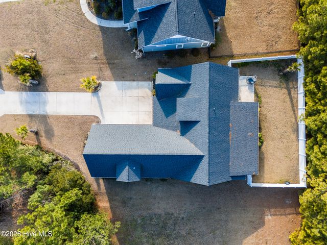 179 Twining Rose Lane, Holly Ridge, NC 28445