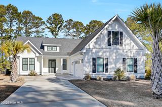 179 Twining Rose Lane, Holly Ridge, NC 28445