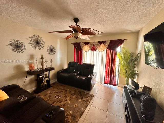 5953 W 28th Ave 24, Hialeah, FL 33016
