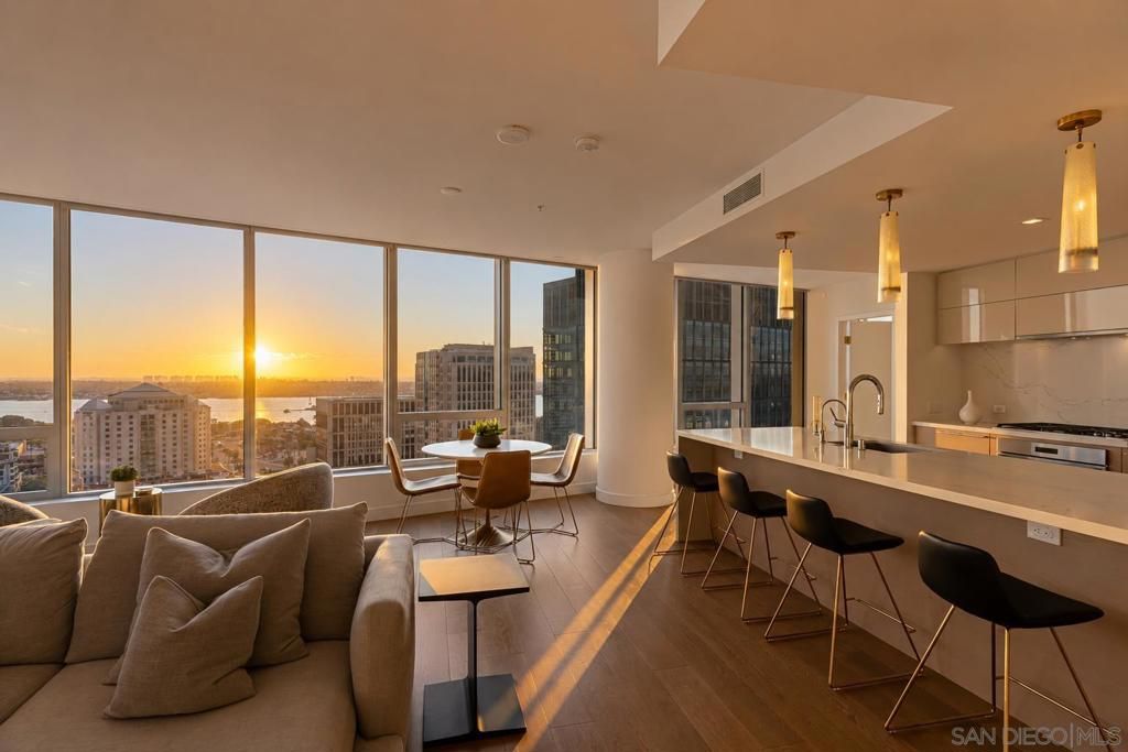 888 W E Street 2004, San Diego, CA 92101 — exterior