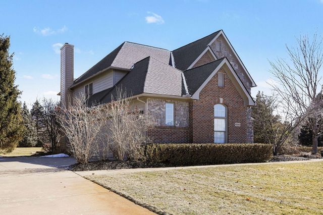6345 Brookview Drive, Saline, MI 48176