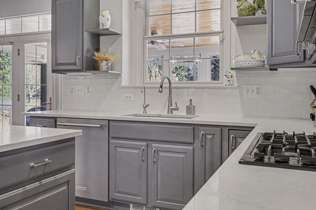 6345 Brookview Drive, Saline, MI 48176