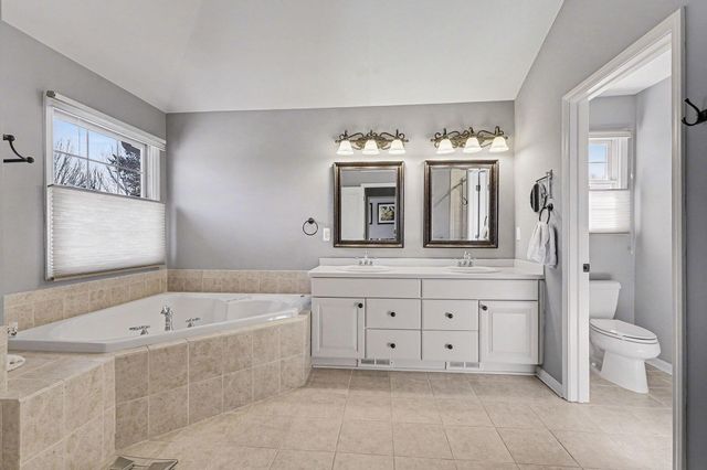 6345 Brookview Drive, Saline, MI 48176