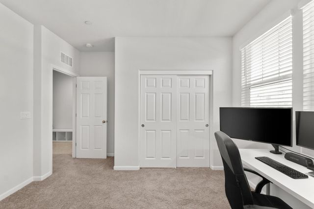 712 Renoir Ln, Stockton, CA 95209