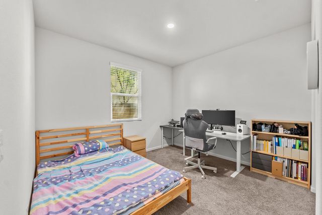 712 Renoir Ln, Stockton, CA 95209